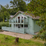 Pembrokeshire Lodge With Hot Tub