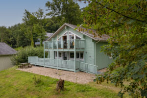 Pembrokeshire Lodge With Hot Tub