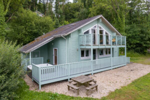 Pembrokeshire Lodge With Hot Tub